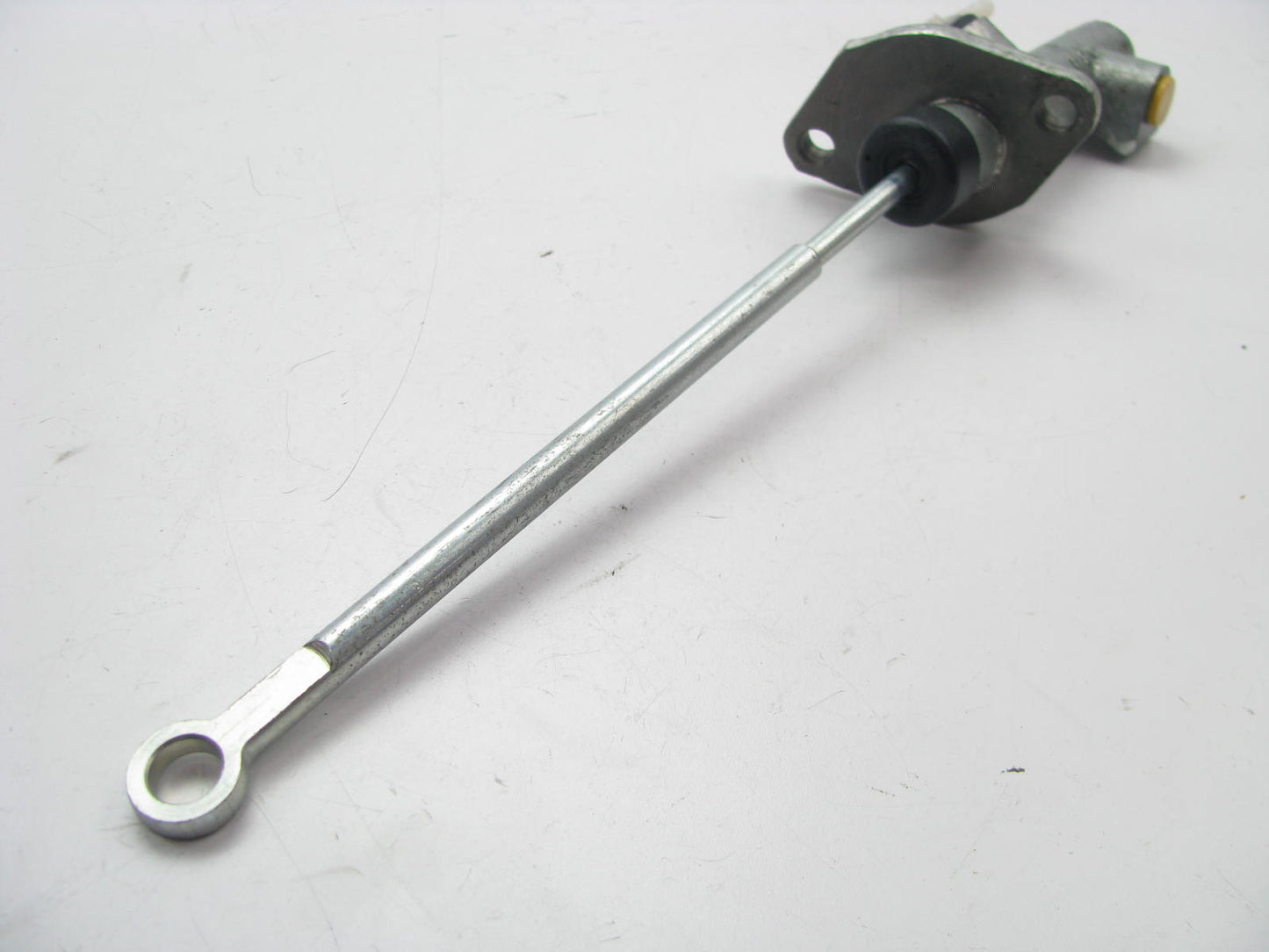 NEW - OUT OF BOX CMA39732 Clutch Master Cylinder - LMC128 5493060
