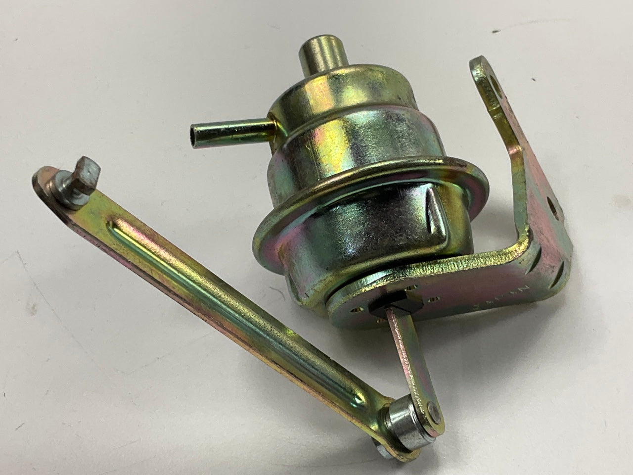 NEW UNBOXED CP367 Carburetor Choke Pull-Off