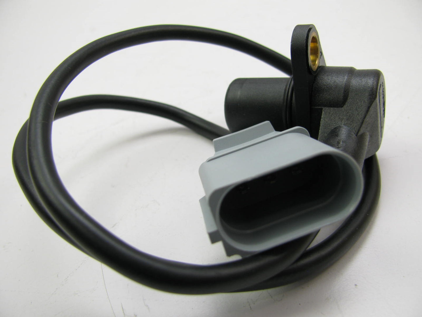 NEW - OUT OF BOX - CSS9097 Engine Crankshaft Position Sensor