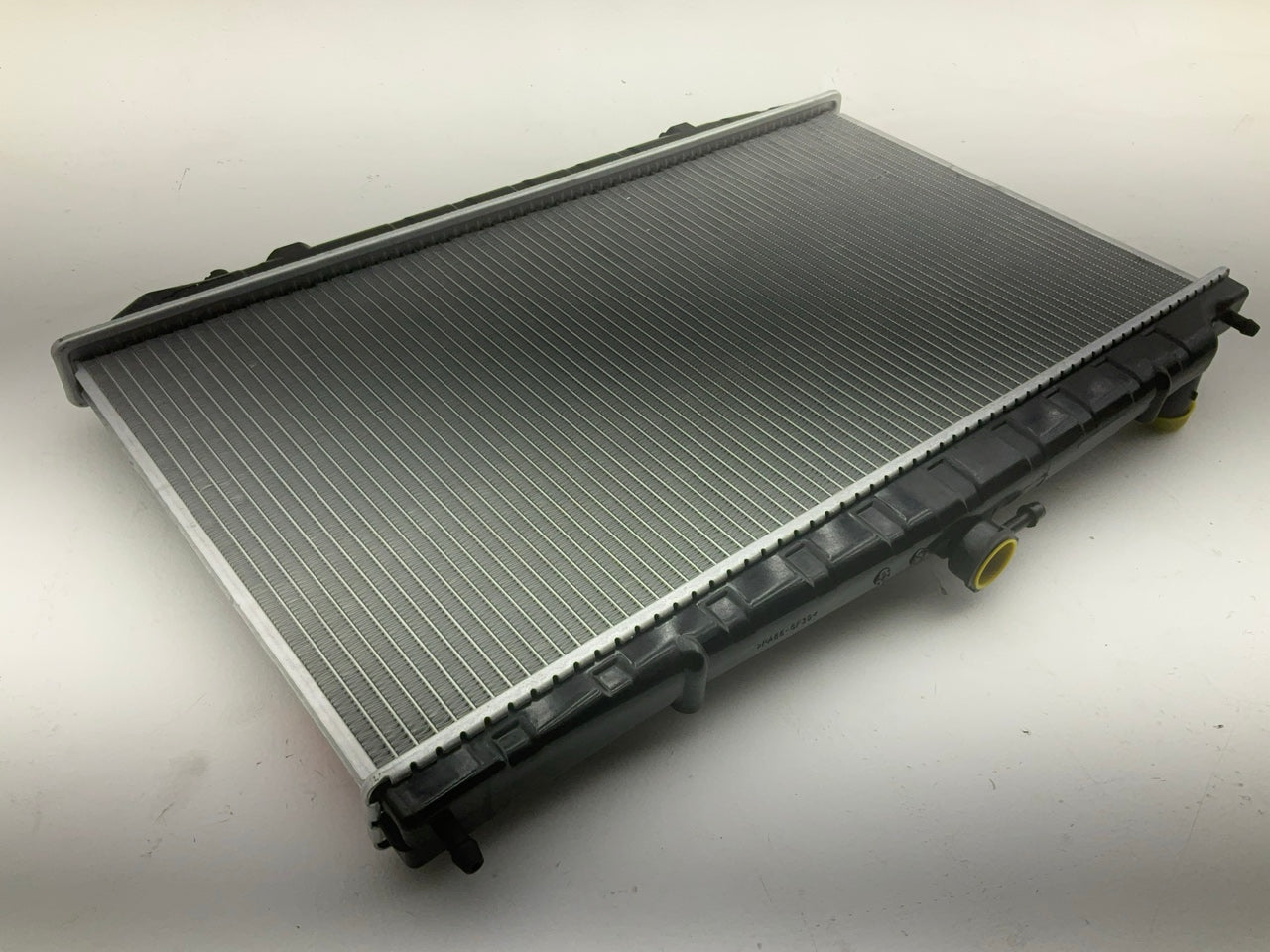NEW UNBOXED Spectra CU2150 Radiator For 1997-2003 Nissan Altima