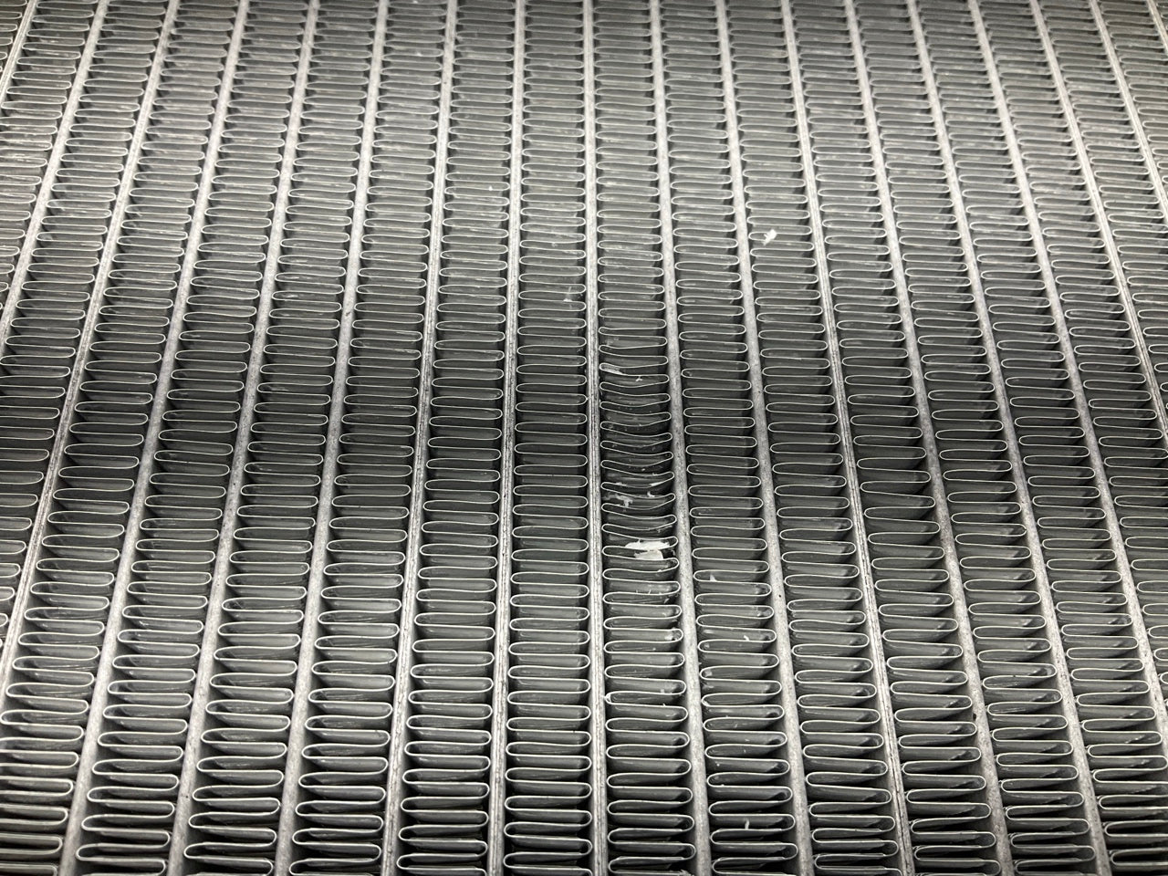 COSMETIC DAMAGE - UNBOXED - CU2339 Radiator For 2001-06 Kia Optima, 99-05 Sonata