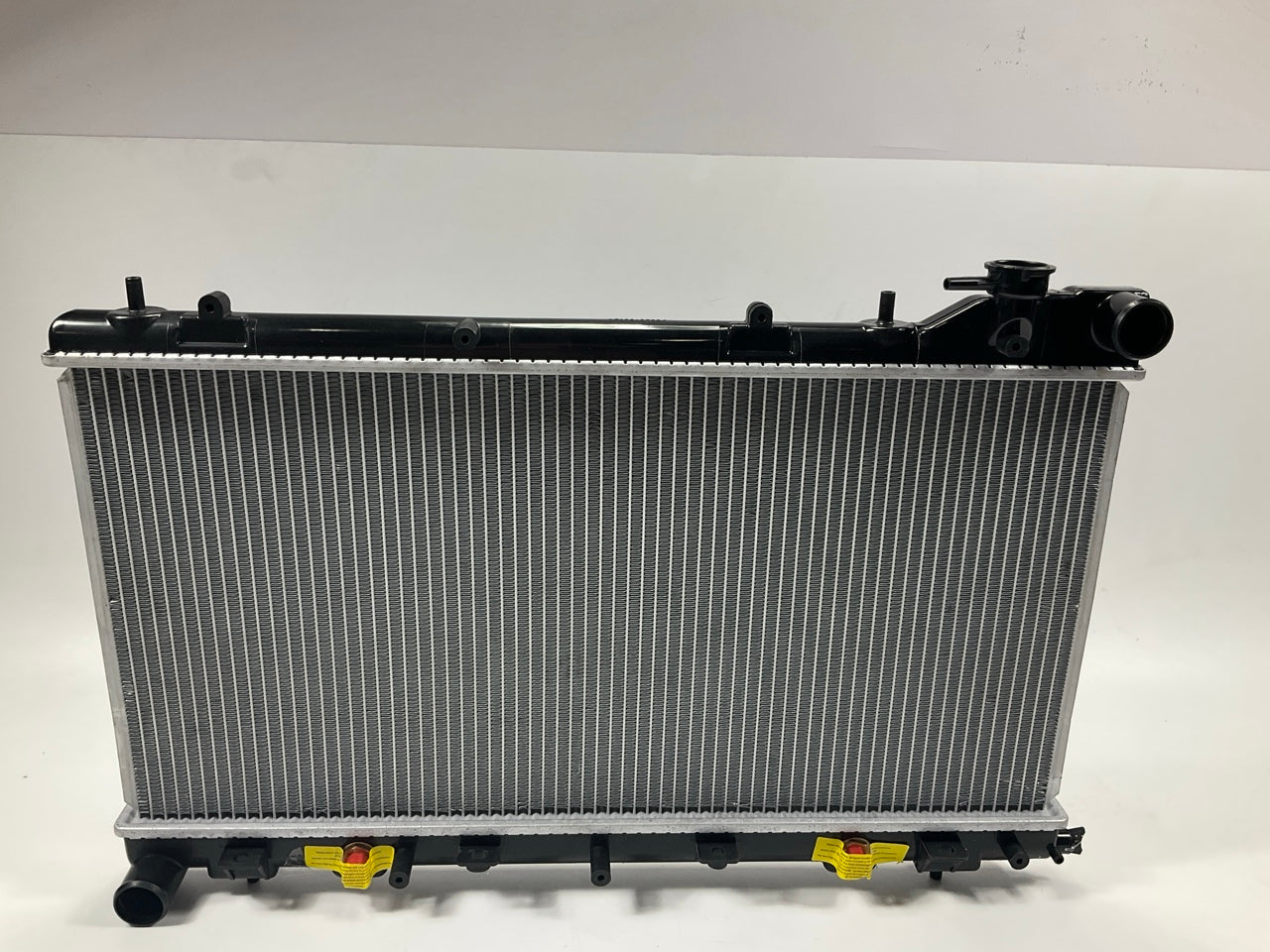 NEW UNBOXED Spectra CU2402 Radiator For 1999-2001 Subaru Impreza, 99-02 Forester