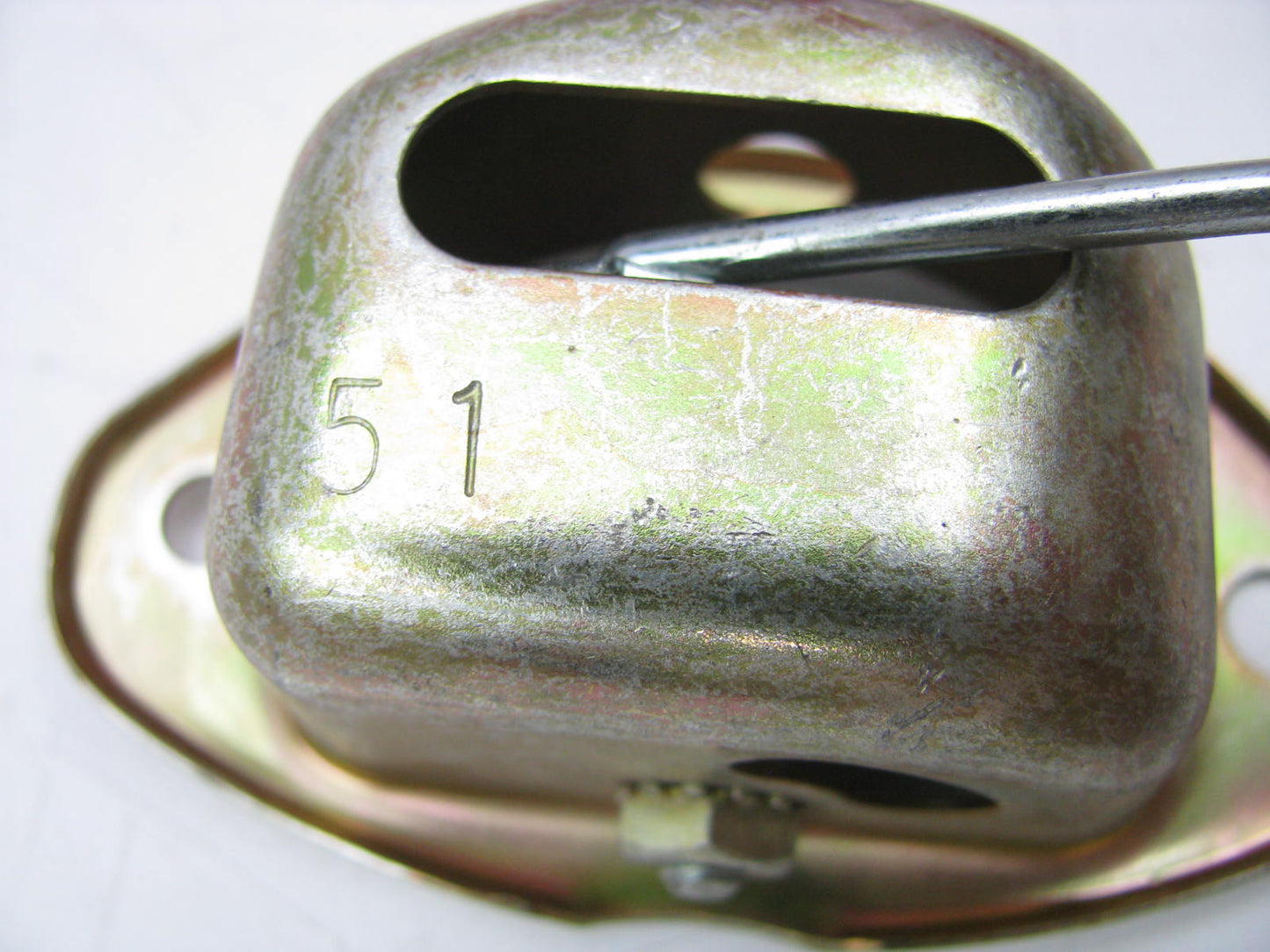 NEW OUT OF BOX CV-51 Carburetor Choke Thermostat For 70-72 Chrysler Carter 2-BBL Type 2