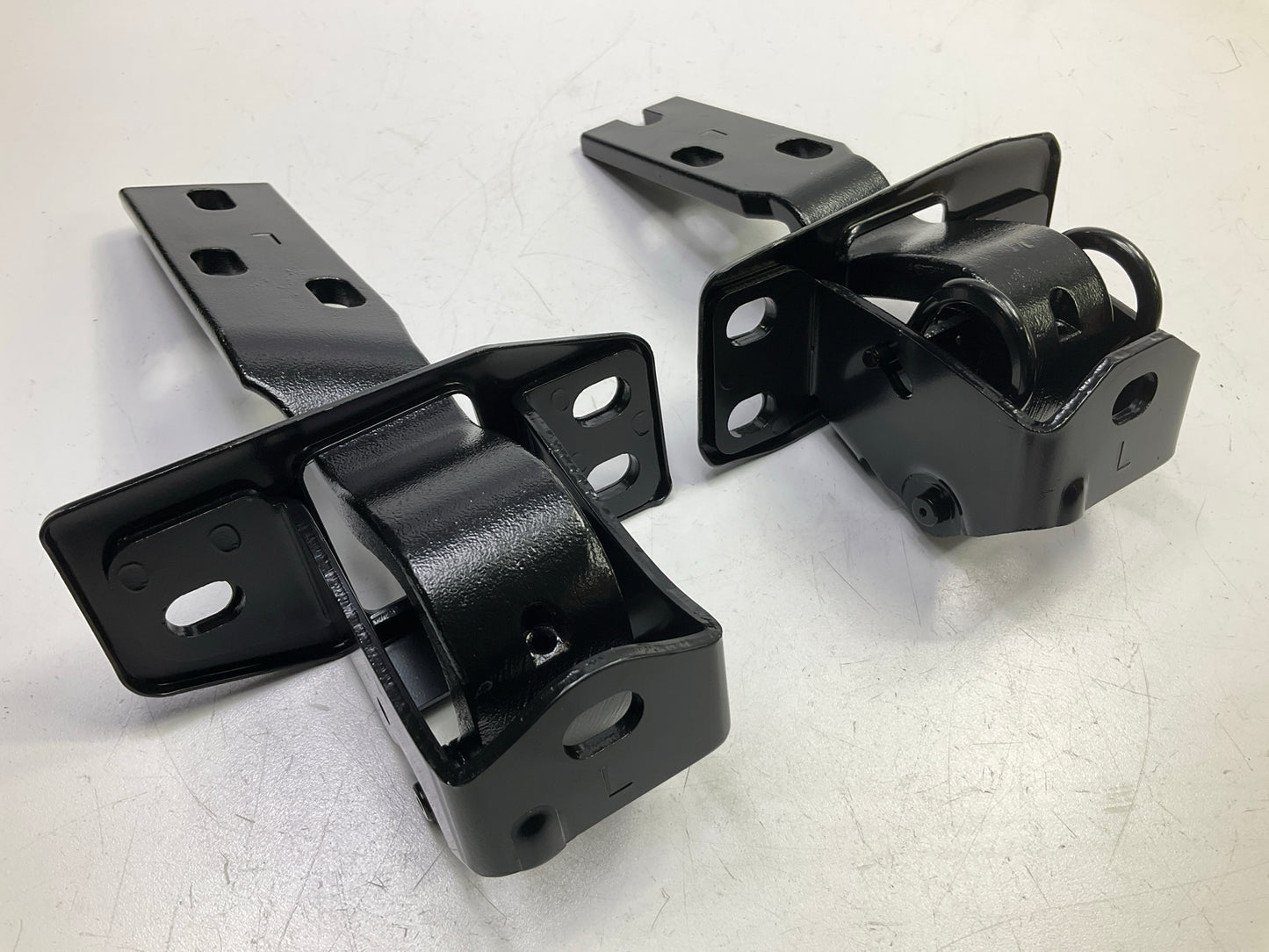 NEW CVT1183KL Upper & Lower Steel Door Hinges Left Drivers 47-54 Chevy GMC Truck