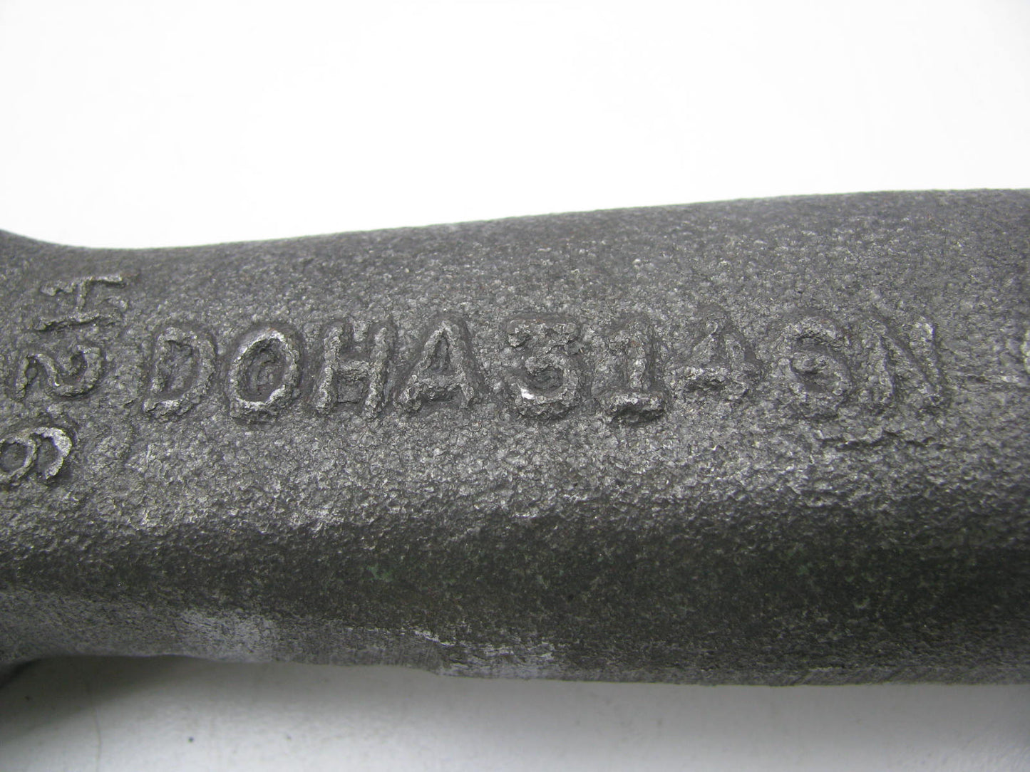 NEW - OUT OF BOX D0HA-3146-N Front Left Steering Arm Spindle 70-75 L-Series 12M