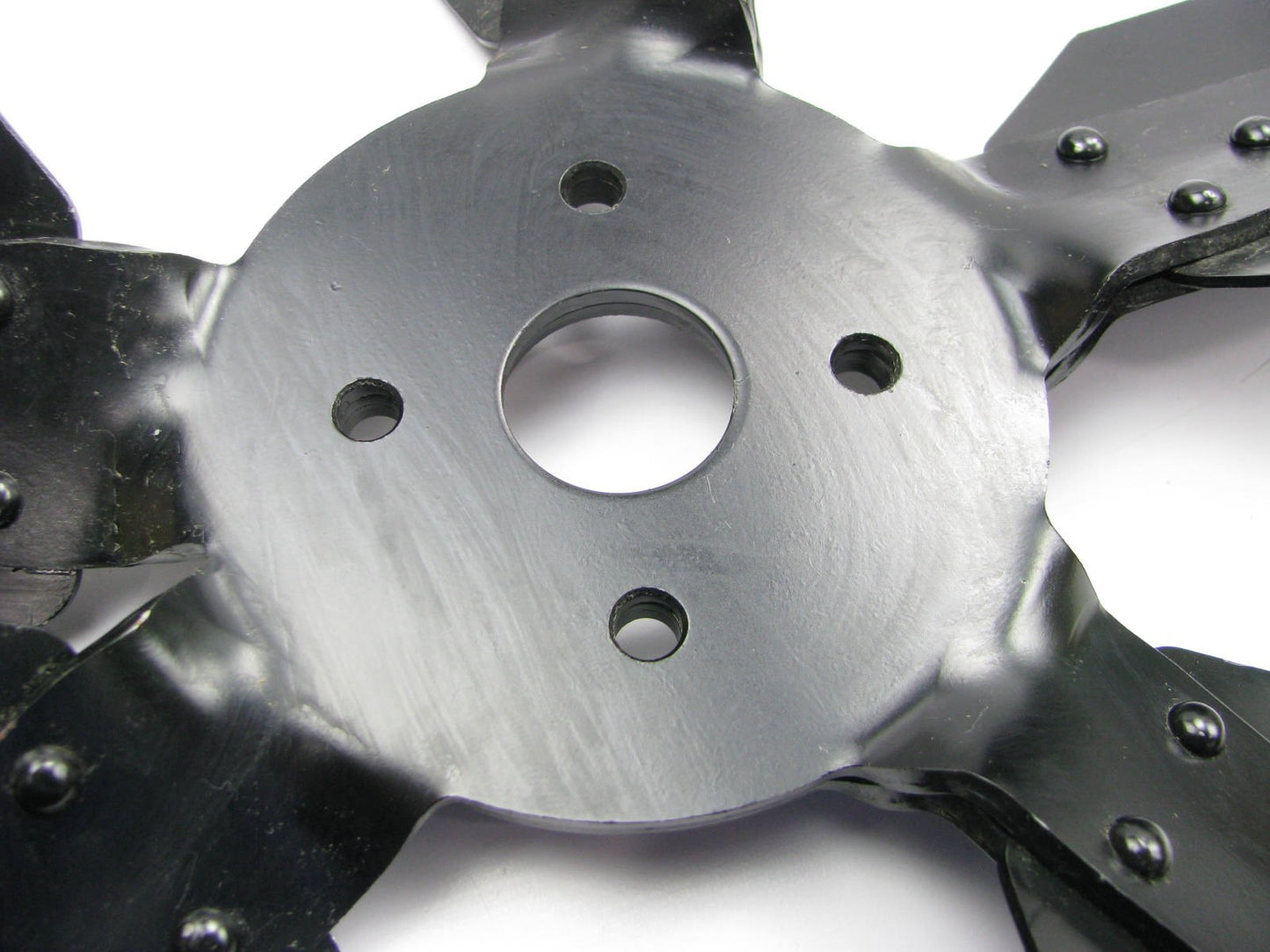 NEW - OUT OF BOX - OEM Ford D0HA-Z Metal Cooling Fan Blade