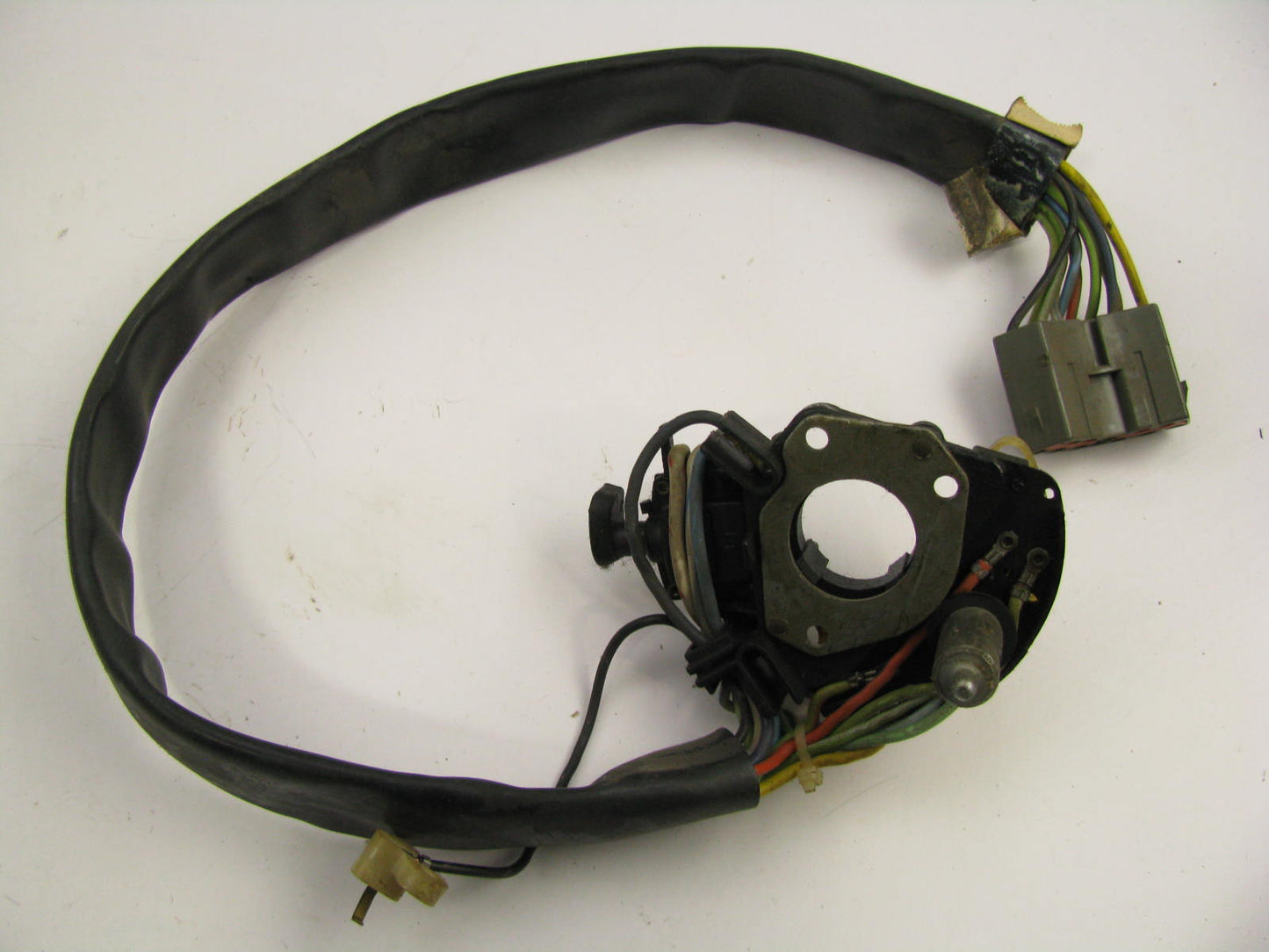NOS 1973 Ford Mustang, Cougar , 1974 Pinto OEM Turn Signal Switch D3AA-13B302-AA