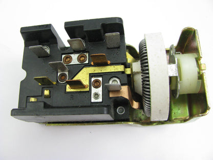 NEW - OUT OF BOX - OEM Ford D3AB-11654-AA Headlight Lamp Switch
