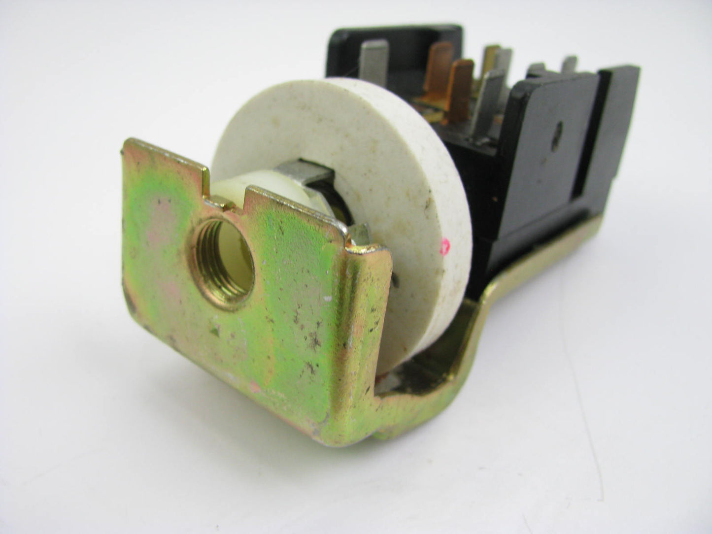 NEW - OUT OF BOX - OEM Ford D3AB-11654-AA Headlight Lamp Switch