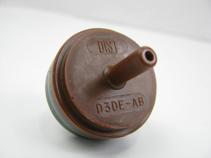 NEW UNBOXED OEM Ford D3DE-AB Vacuum Delay Check Valve D3DZ-12A091-B
