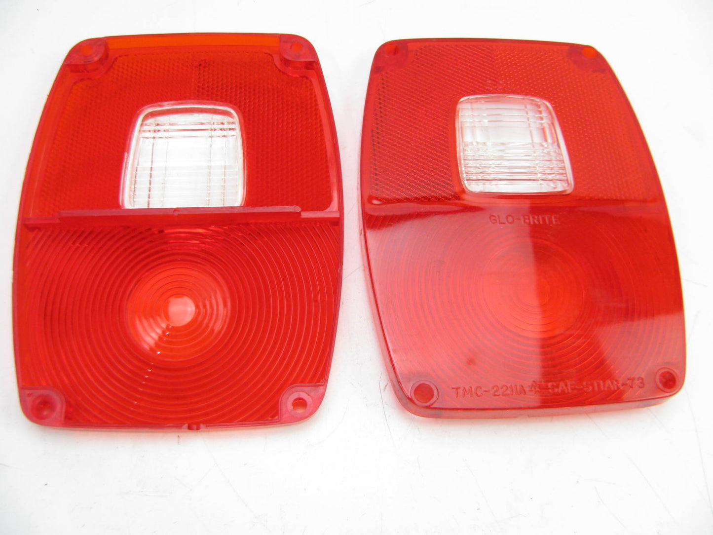 (x2) 1967-1888 Ford Truck Brake Stop Turn Reverse Tail Light Lens D3TZ-13450-B