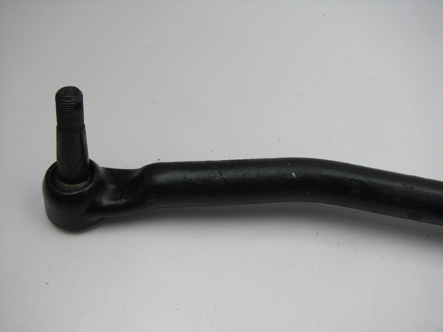 NEW - OUT OF BOX - OEM Ford Right Steering Tie Rod End / Drag Link D3TZ-3304-B