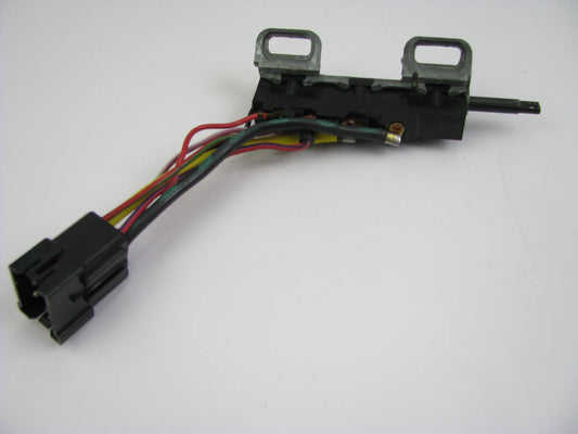 NEW - OUT OF BOX FORD D4DW-11572-AA Ignition Starter Switch - SW992A D4DZ11572A