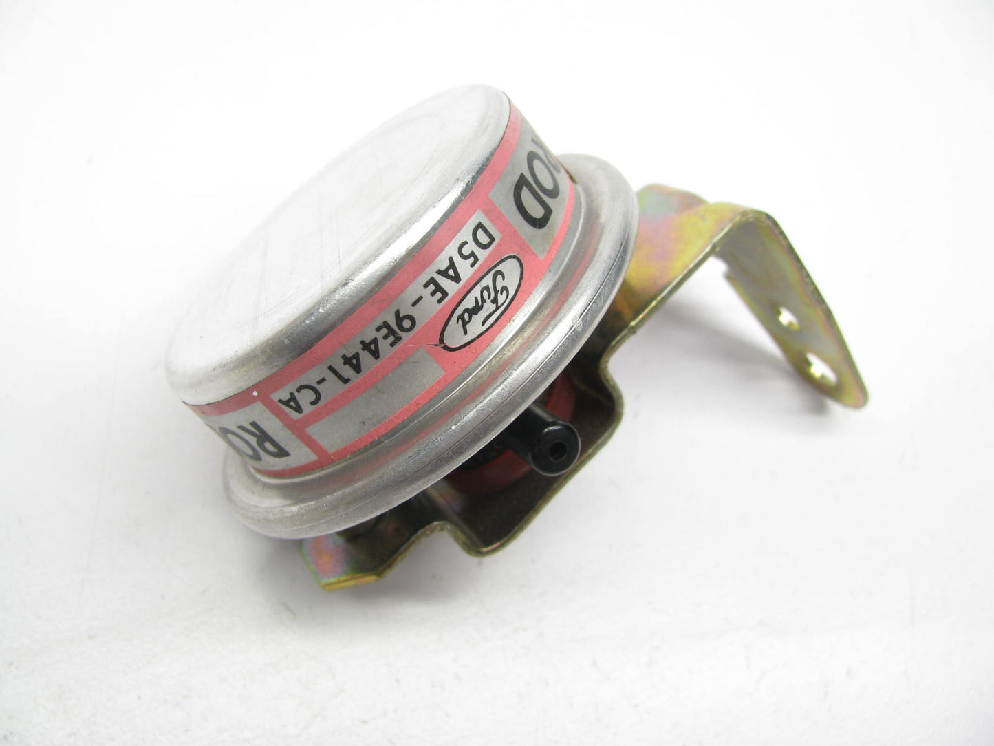 NEW - OUT OF BOX D5DE-9E441-CA Vacuum Differential Valve 1975 Ford Granada