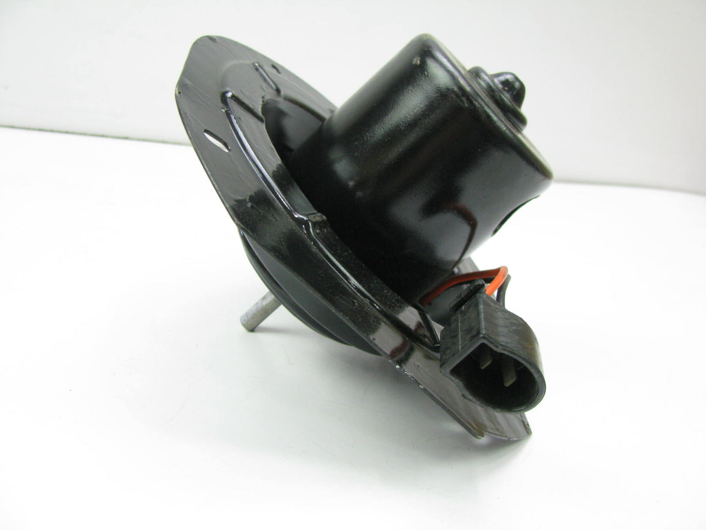 NEW - OUT OF BOX FORD D5DF-19805-CA HVAC Blower Motor 1975-1980 Granada