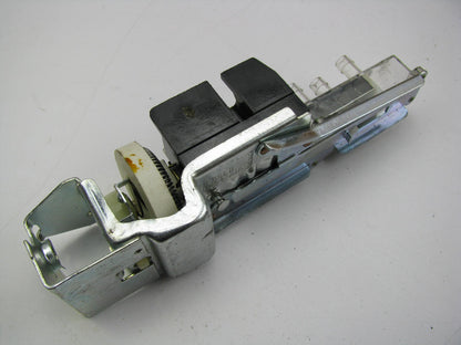 NEW - OUT OF BOX - OEM FORD D5LB-11654-A1A Headlamp Headlight Switch