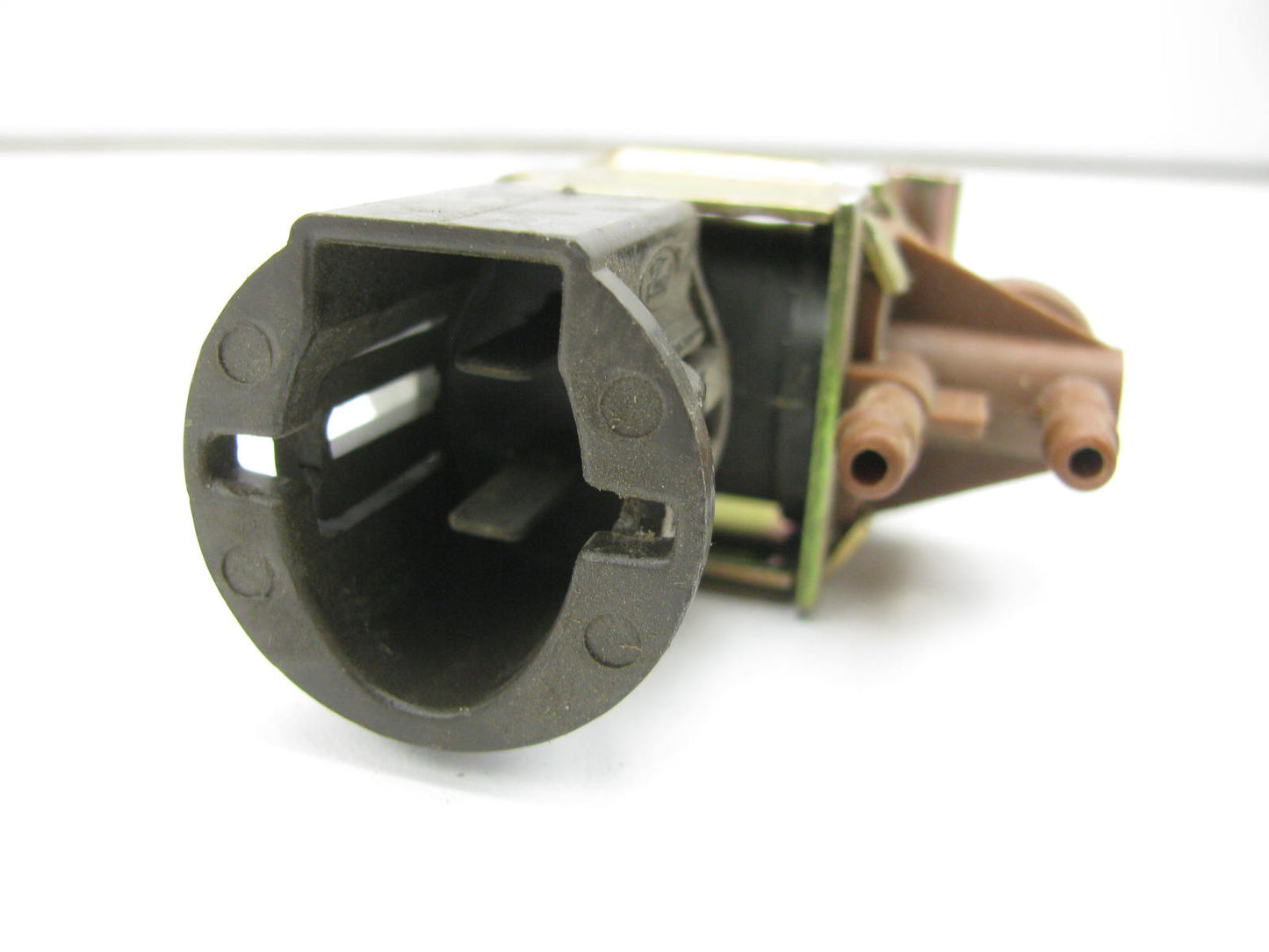 NEW - OUT OF BOX - OEM Ford D5TE-9D474-F2A EGR Vacuum Valve Solenoid