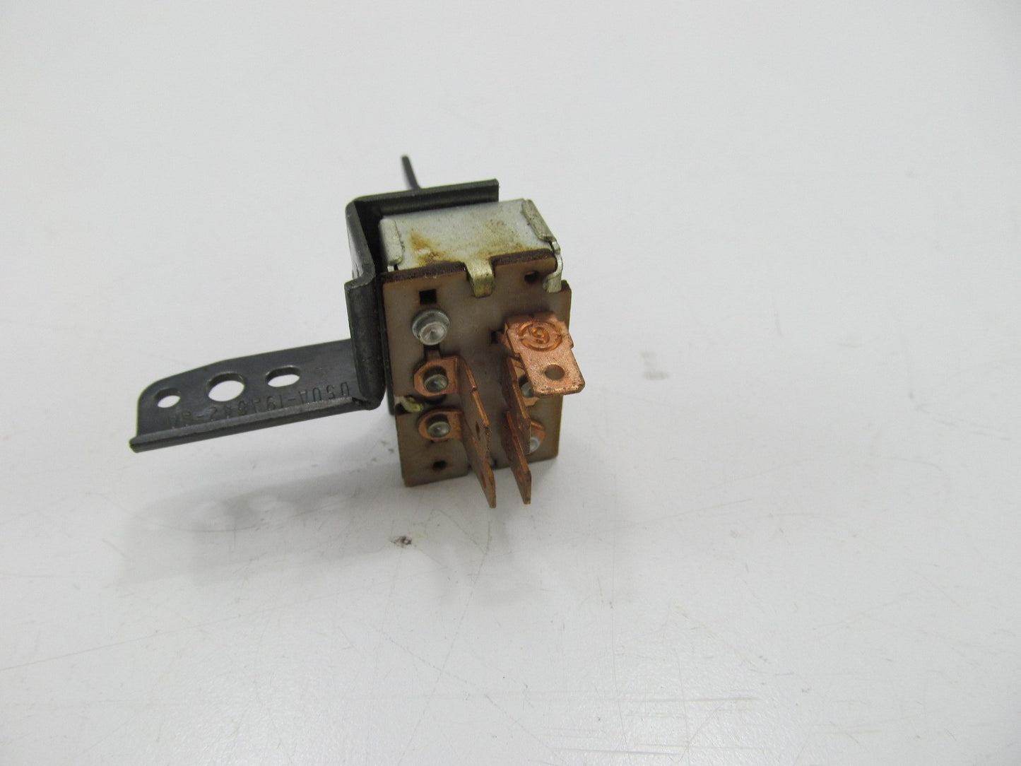 NEW - OUT OF BOX - OEM Ford D5UA-19A642-AA A/C HVAC Blower Switch