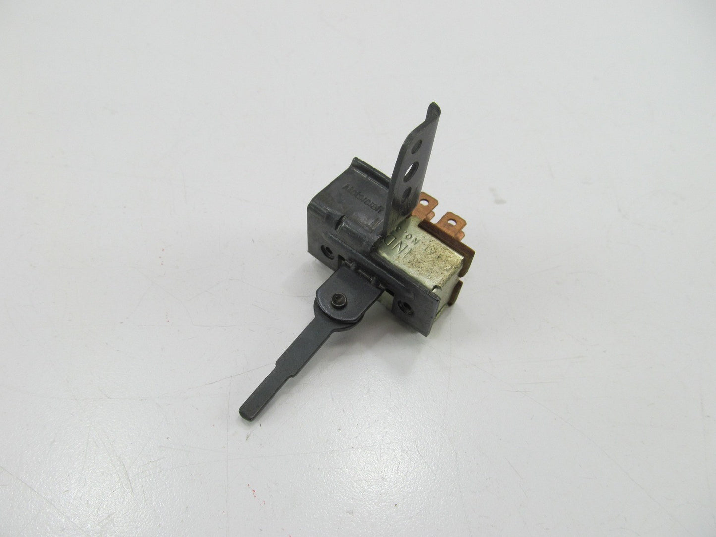 NEW - OUT OF BOX - OEM Ford D5UA-19A642-AA A/C HVAC Blower Switch