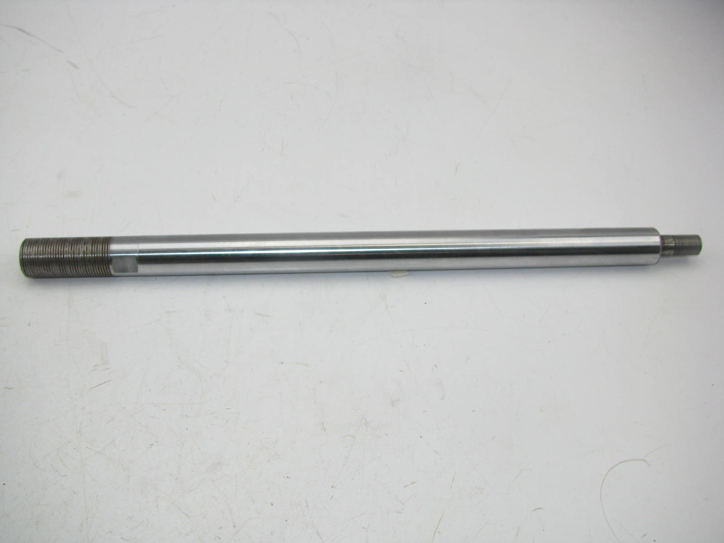 NEW - OUT OF BOX FORD D6HZ-3B542-A Power Steering Cylinder Rod 76-90 C-CT800/900