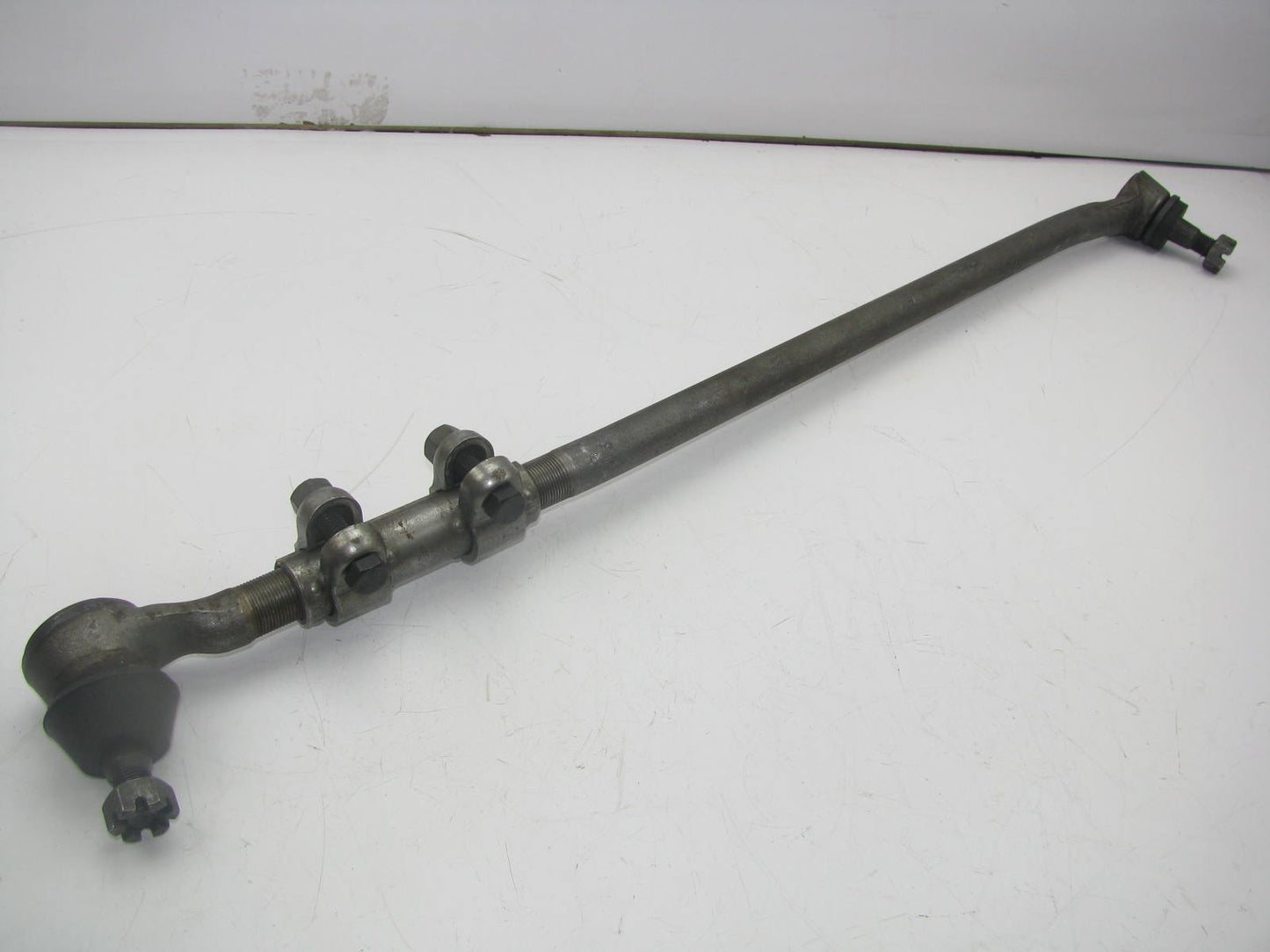 NEW - OUT OF BOX FORD D6TZ-3280-A Steering Drag Link 1977 F-150 4WD 3.50 4.09