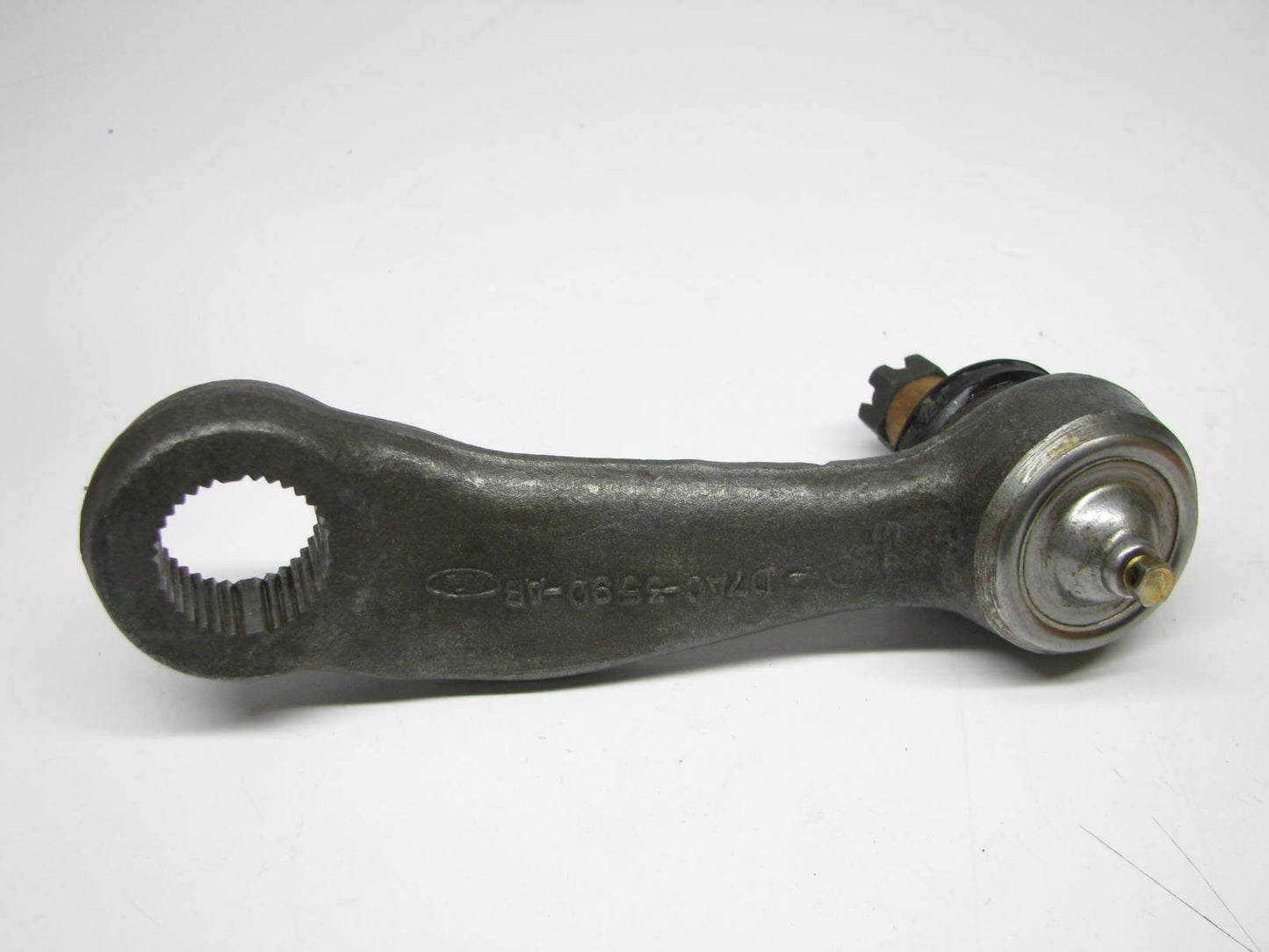 NEW - OUT OF BOX - OEM FORD D7AC-3590-AB Steering Pitman Arm
