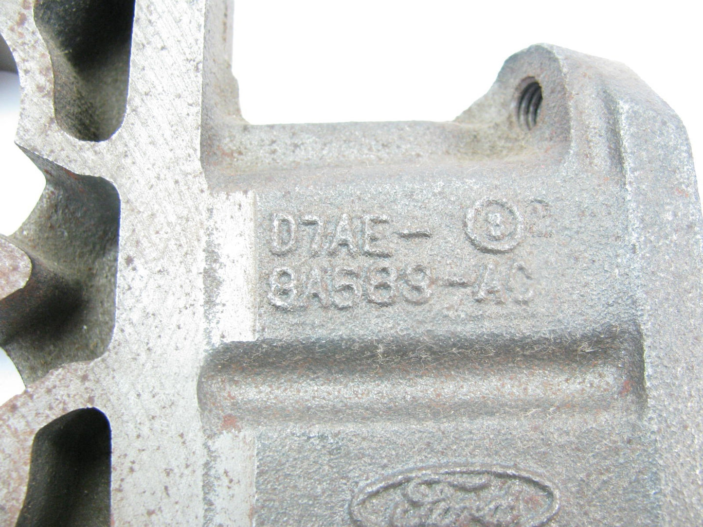NEW - OUT OF BOX Ford 2 Barrel Carburetor EGR Adapter Plate Spacer D7AE-9A589-AC