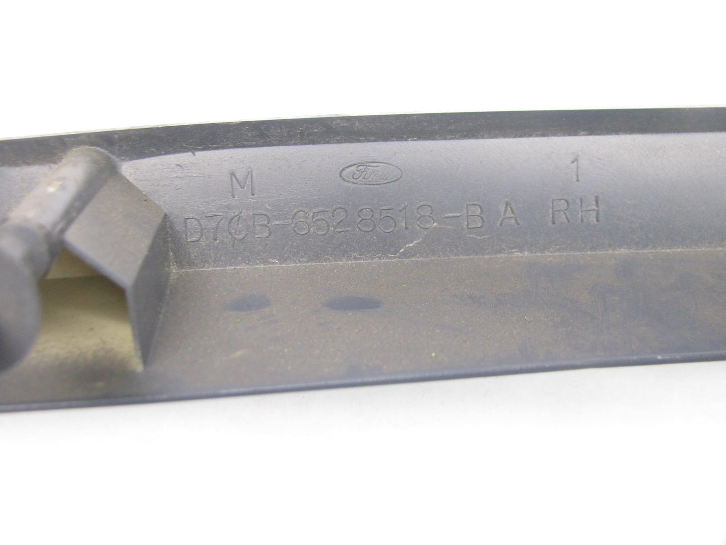 NEW - OUT OF BOX D7OB-6528518-BA-RH Right Quarter Panel Extension 1977-79 LTD II