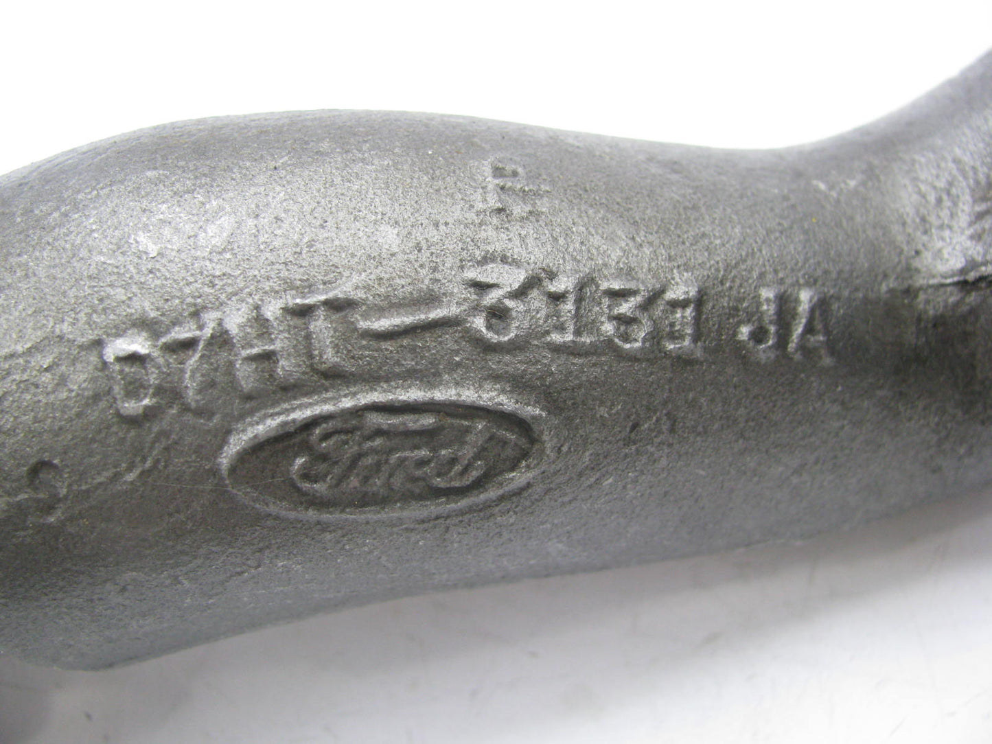 NEW - OUT OF BOX D8HZ-3131-A Left Steering Arm Spindle 1978-1982 CL-CLT900 12M