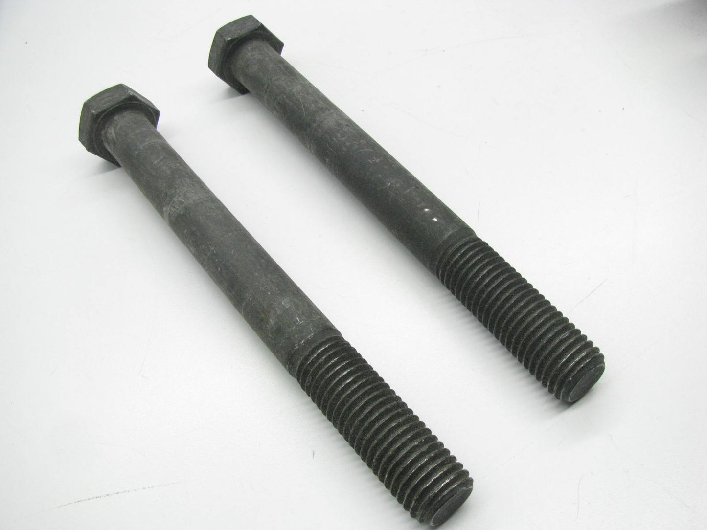 NEW - OUT OF BOX D8HZ-5872-B Rear Support Beam Center Bushing Kit 1978-90 CLT900