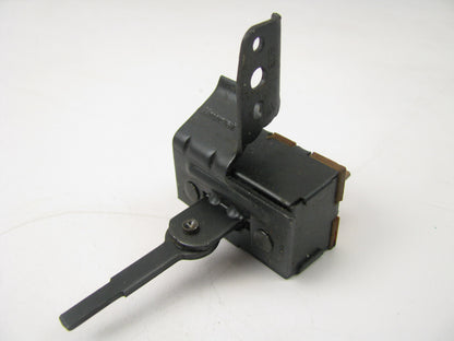 NEW - OUT OF BOX - OEM D8TB-14529-AA Rear Window Switch 1978-1979 Ford Bronco