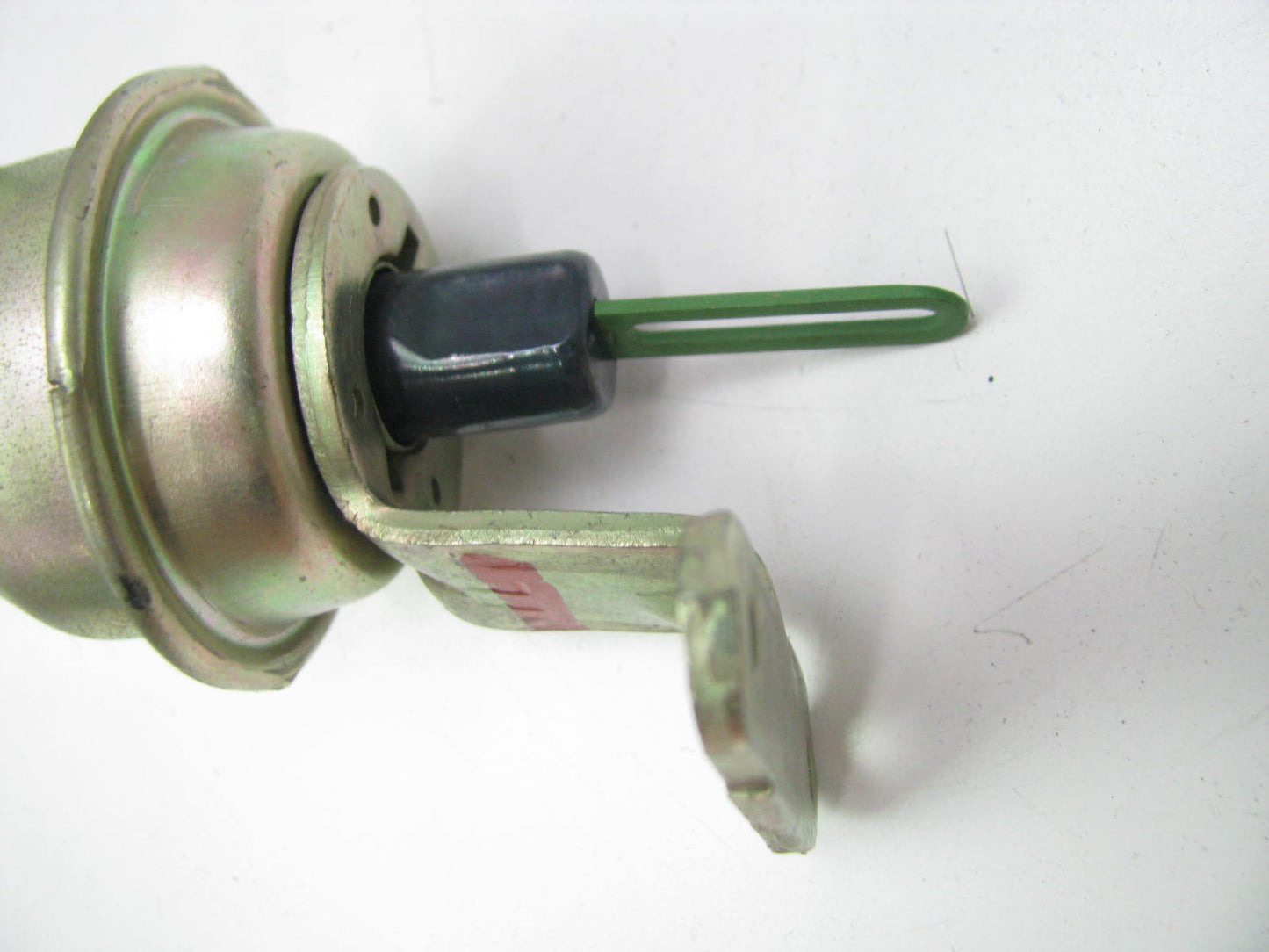 NEW - OUT OF BOX D8WE-AA Carburetor Choke Pull-Off 1978-1980 Ford 2-BBL