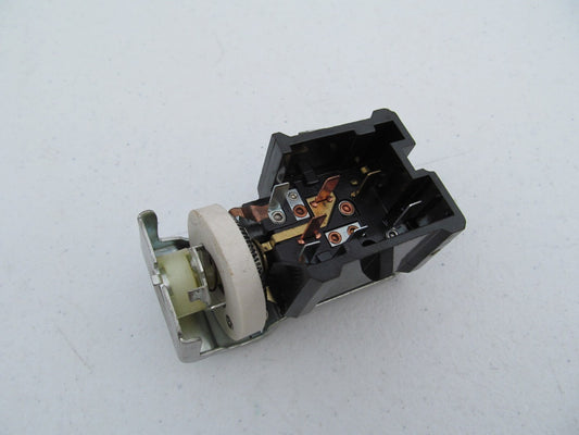 NEW - OUT OF BOX - OEM Ford D9AB-11654-BA  Headlight Headlamp Switch