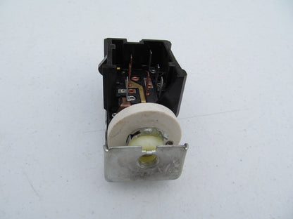 NEW - OUT OF BOX - OEM Ford D9AB-11654-BA  Headlight Headlamp Switch