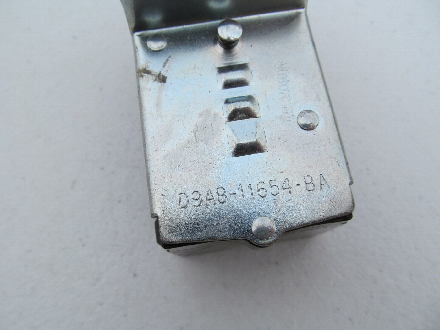 NEW - OUT OF BOX - OEM Ford D9AB-11654-BA  Headlight Headlamp Switch