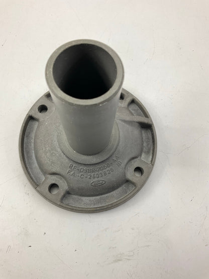 NOS OEM Ford D9BR-7050-AA Front Bearing Retainer Toploader Impostor D9BZ-7050-A