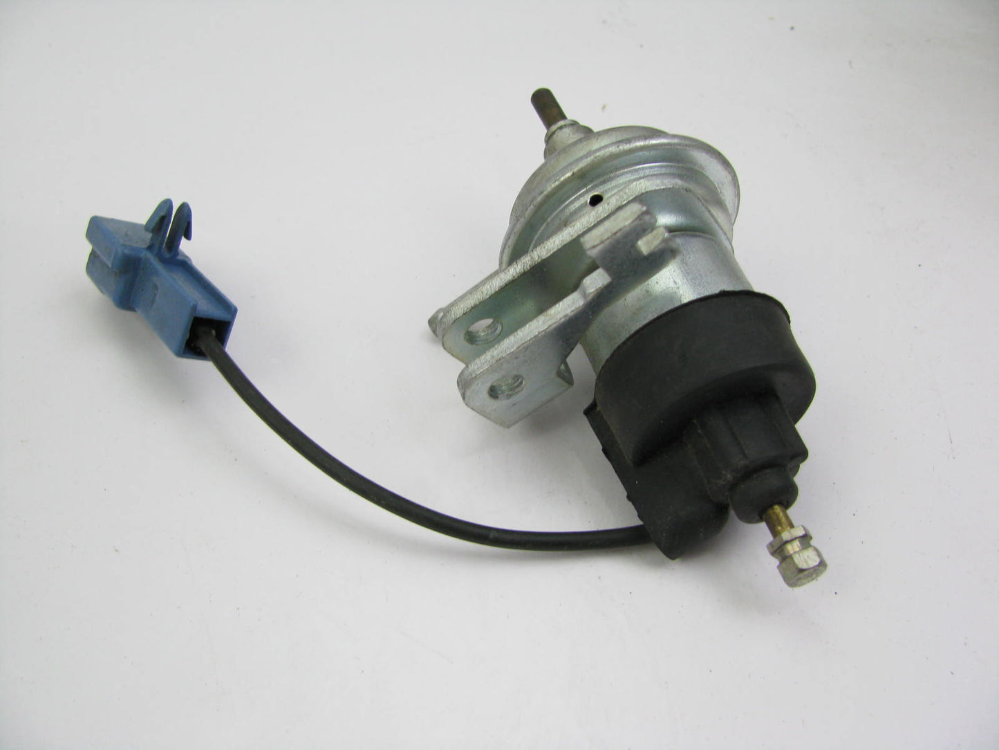NEW UNBOXED Ford D9ZZ-9D856-A Carburetor Idle Stop Solenoid 1979 Mustang 302 V8