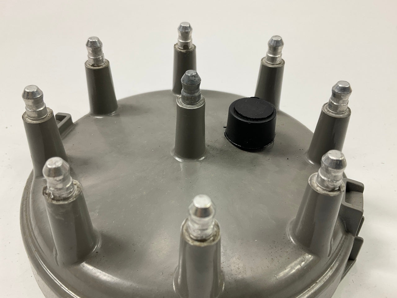 NEW - OUT OF BOX DH-366 Ignition Distributor Cap