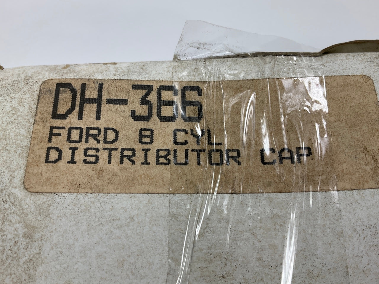 NEW - OUT OF BOX DH-366 Ignition Distributor Cap