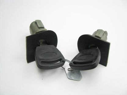 New OUT OF BOX Door Lock Set W/ 2 Keys DL48