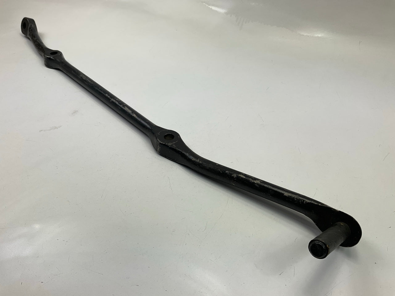 NEW - UNBOXED DL744 Steering Center Drag Link