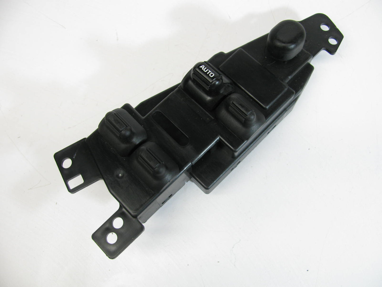 NEW - OUT OF BOX DS1181 Front Left Master Power Window Switch