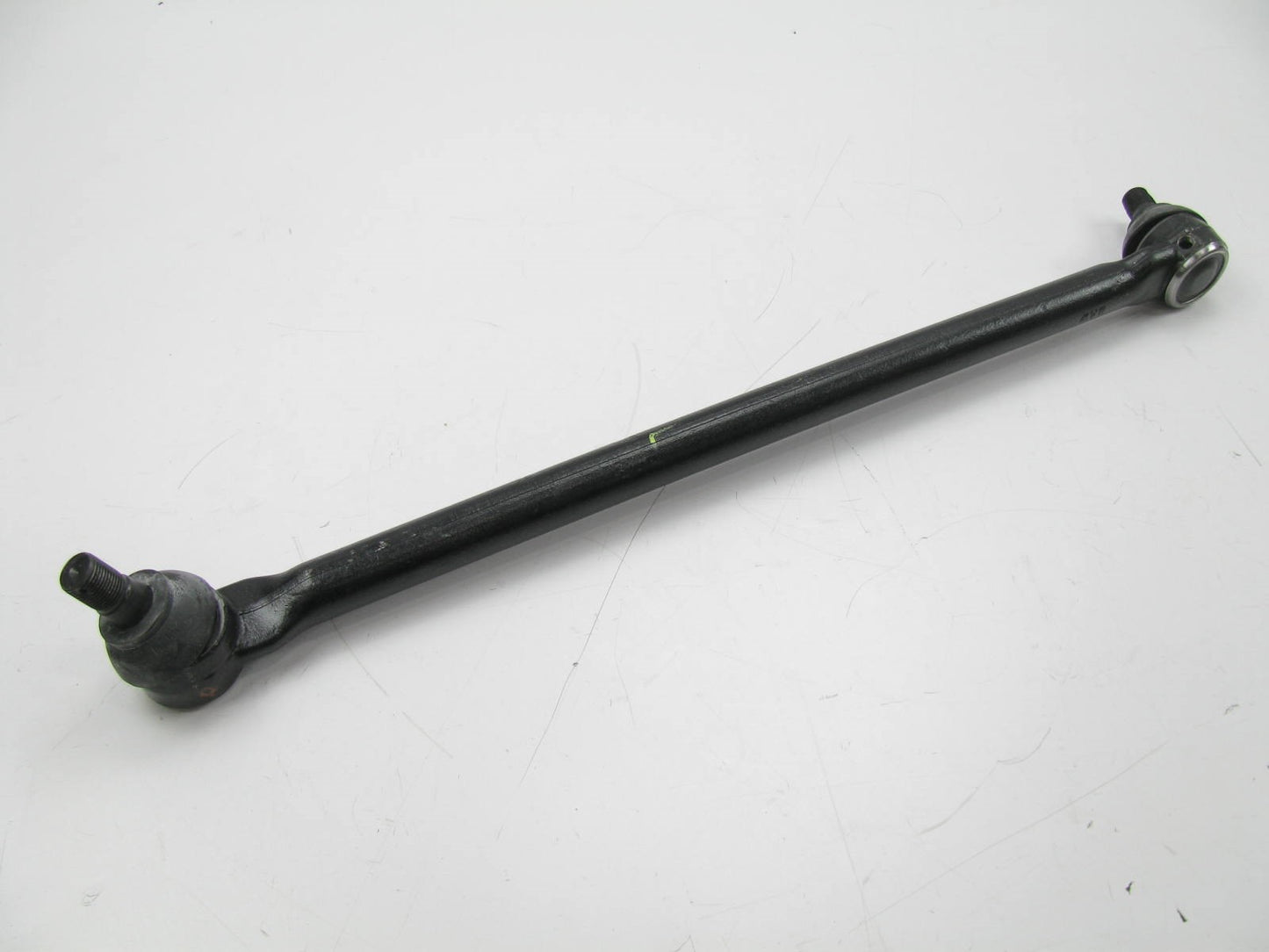 NEW - OUT OF BOX DS1195 Front Center Steering Drag Link for 1979-1990 P40 P4500