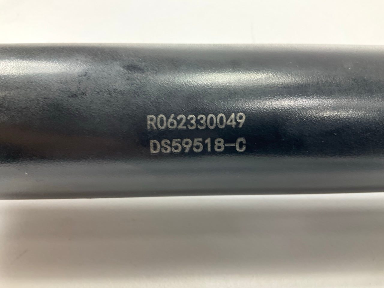 NEW - UNBOXED - AFTERMARKET DS59518-C Front Driveshaft Assembly