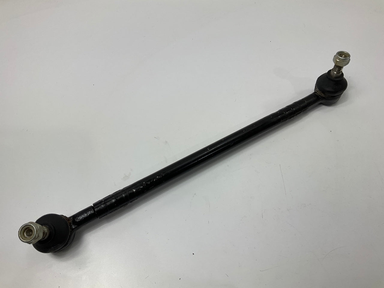 NEW UNBOX DS863 LEFT Steering Tie Rod End 1969-1974 Volvo 142 144 145, 70-75 164