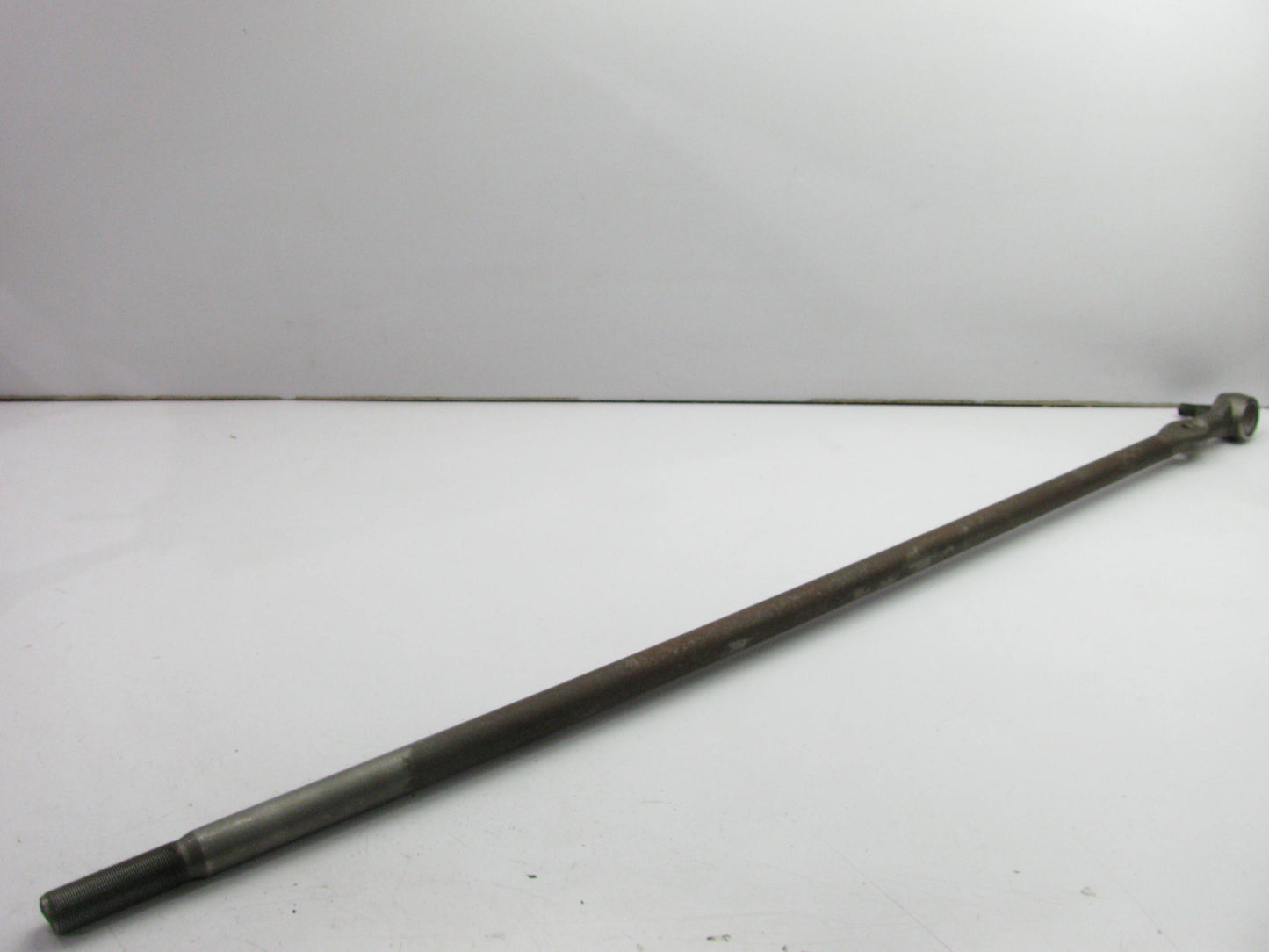 MISSING RUBBER BOOT - DS893 Left Outer Center Link Drag Link (4WD ONLY)