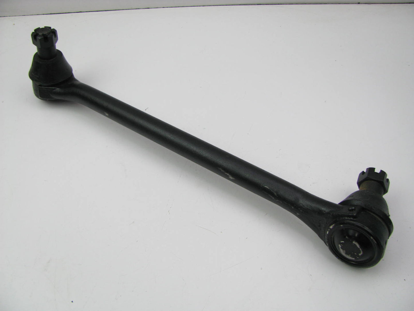 NEW - OUT OF BOX DS907 Steering Drag Link
