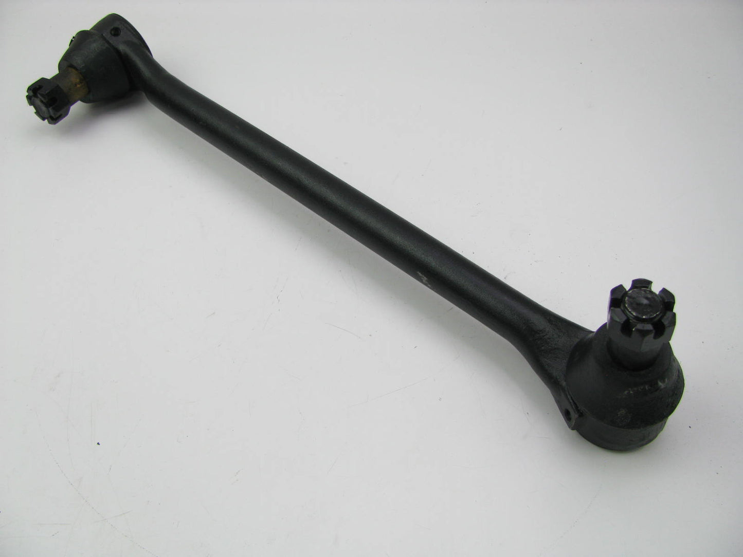 NEW - OUT OF BOX DS907 Steering Drag Link