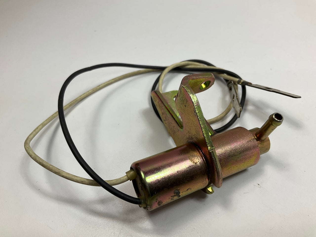 NEW - OUT OF BOX STANDARD DV100 Carburetor Bowl Vent Solenoid