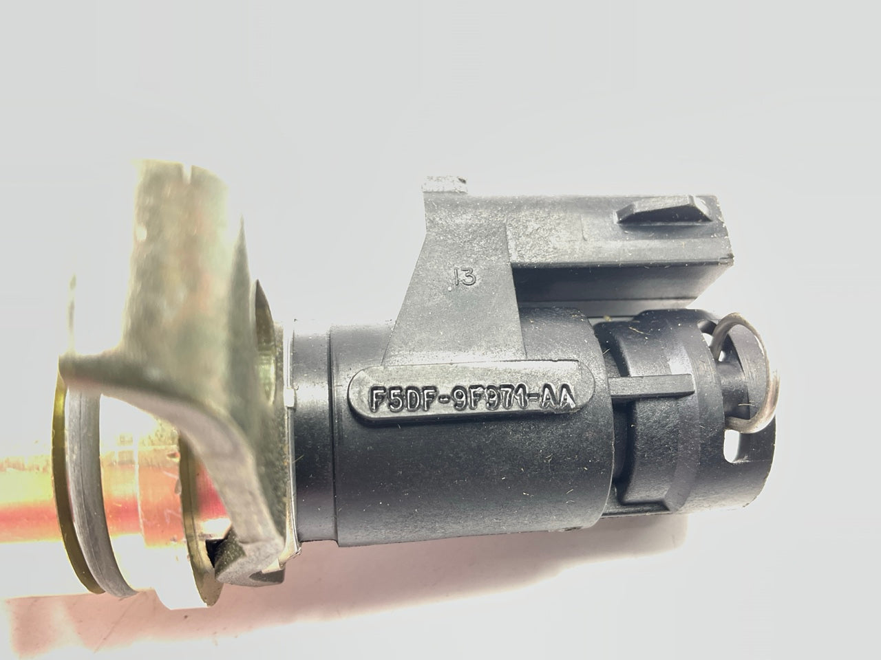 NEW - OUT OF BOX - OEM FORD DY934 Auto Trans Vehicle Speed Sensor